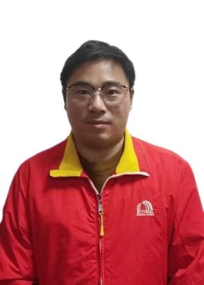 李雷雷