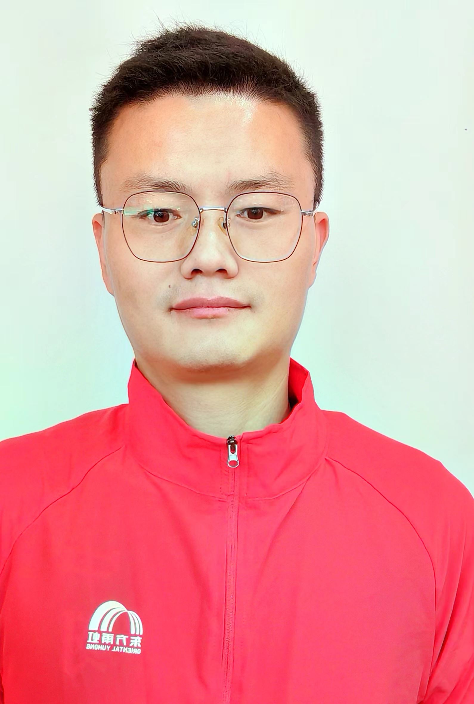 杨路路