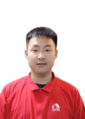 代伟光