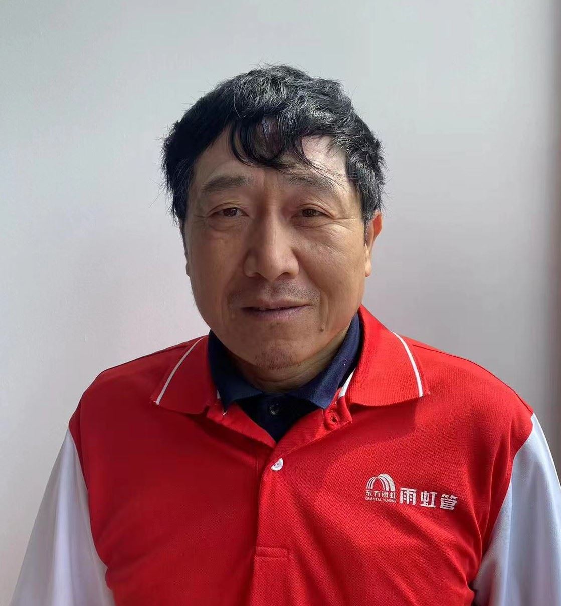 周登江